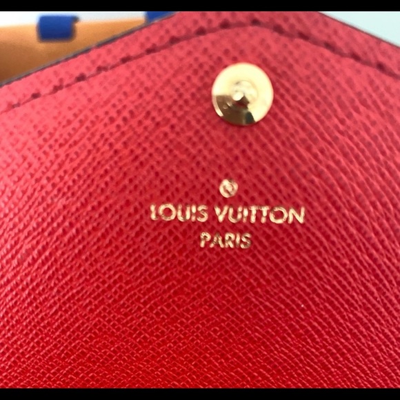 Authentic Louis Vuitton Sarah Wallet - Picture 3 of 11